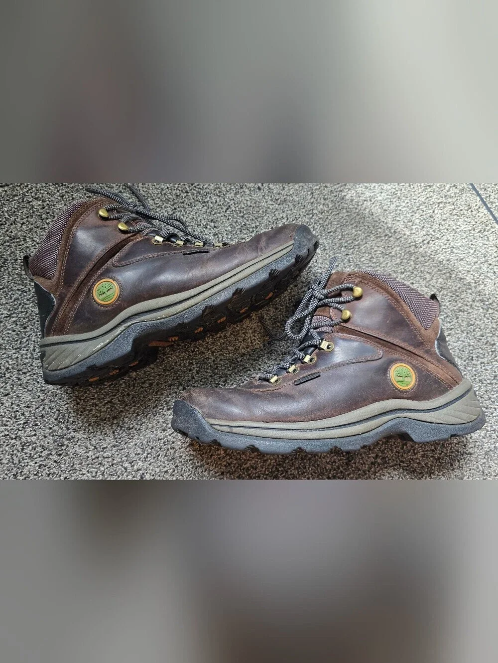 Timberland Men's Flume Mid Waterproof Leather Hiking Boots Brown